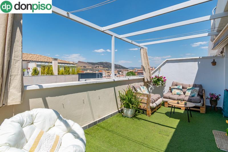 Foto d7db1b86-c738-4661-bba5-69ad7f7e47e7. Ático  dúplex con vistas espectaculares en Albolote