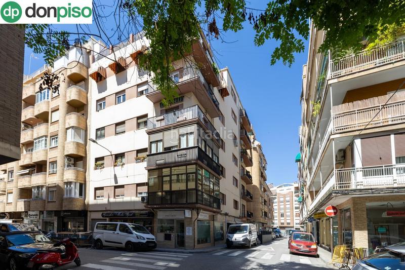 Foto 6a58efa9-a53b-4880-bb70-cebd92d3eea1. Piso pisazo reformado en el corazón en sexta planta. en Granada
