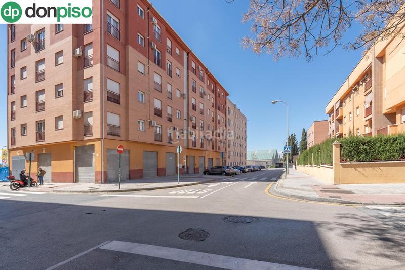 Foto 5b20b292-1db2-45d5-9821-f1bd24216f72. Piso  en calle antonia mercé en Angustias - Chana - Encina Granada