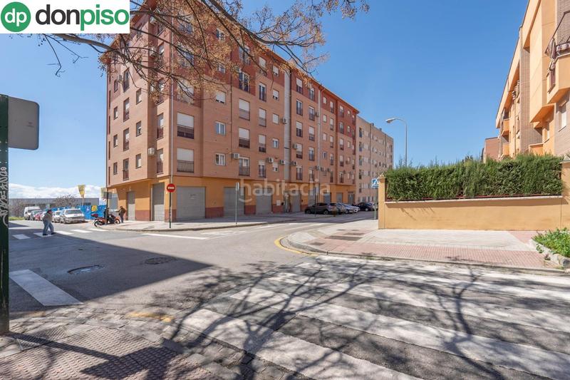 Foto 9d666c06-b512-4e29-8a80-940c5a4bd30e. Piso  en calle antonia mercé en Angustias - Chana - Encina Granada