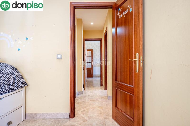 Foto b653d60c-0504-4032-8277-ed1875ab57e9. Piso  en calle antonia mercé en Angustias - Chana - Encina Granada