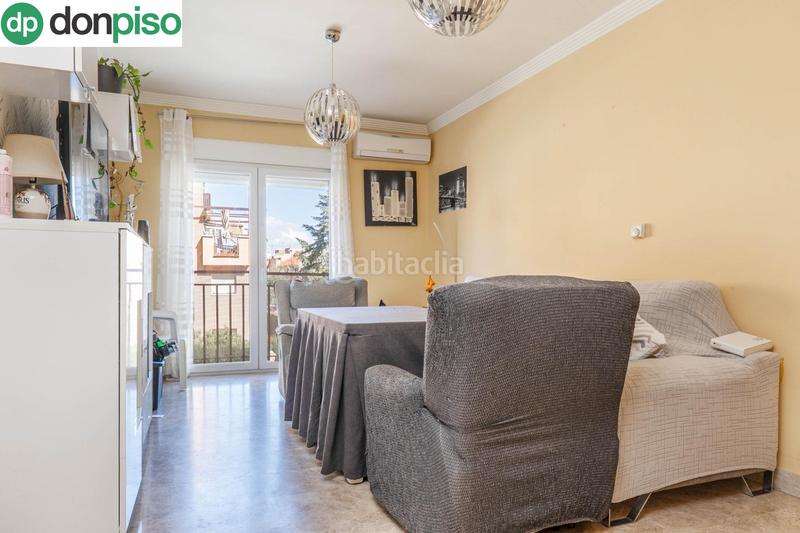 Foto d96dcb1e-a78c-44e3-9995-e4204db7595f. Piso  en calle antonia mercé en Angustias - Chana - Encina Granada