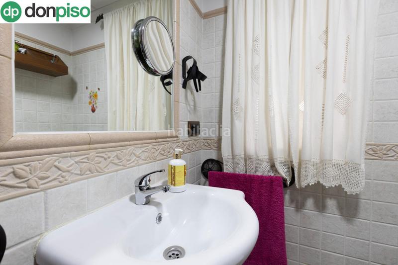 Foto c8864ed0-e008-4ca8-9c7f-06a95da263e4. Casa amb calefacció aparcament a San Francisco Javier Granada