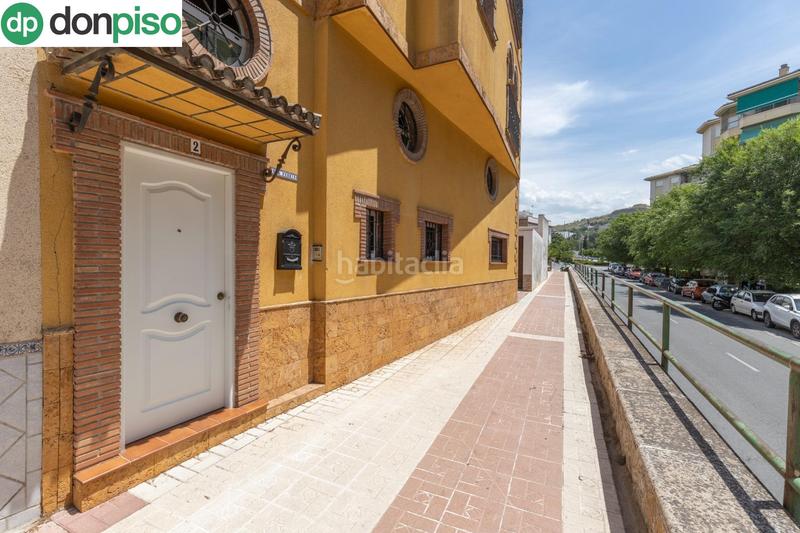 Foto cbf89db6-2342-4a1e-b034-04ecf3320a4d. Casa amb calefacció aparcament a San Francisco Javier Granada