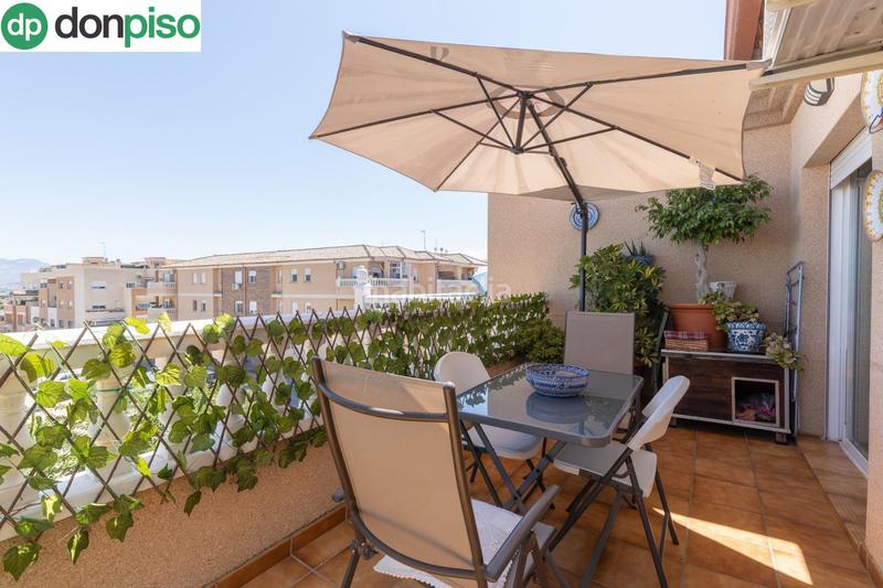 Foto 74c40dd3-9d71-450c-bd9d-dd8f7ce9a044. Attico con parcheggio in Residencial Triana - Barrio Alto Gabias (Las)