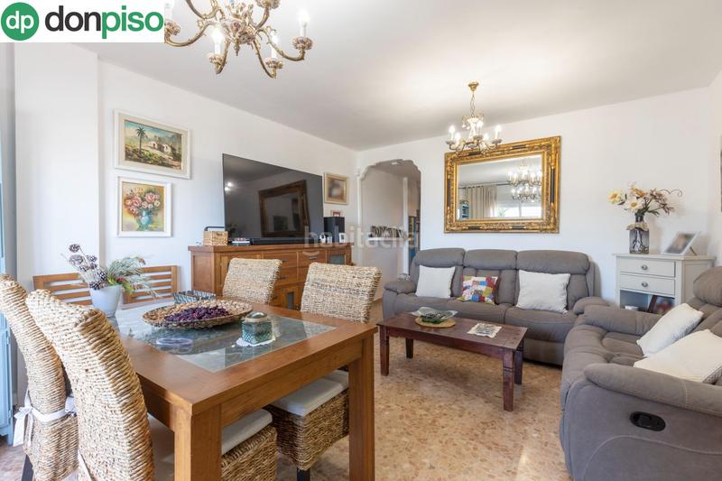 Foto deca502f-e7da-4510-b30e-64267362e7a8. Attico con parcheggio in Residencial Triana - Barrio Alto Gabias (Las)