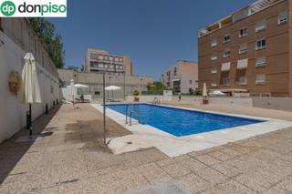 Rent Flat  Calle aconcagua. Piso de alquiler en zona de serrallo con piscina comunitaria, pi