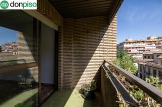 Pis  Avenida del sur. Precioso piso  de 111 m2 con terraza y garaje junto a la diputac