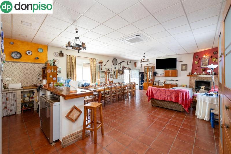 Foto c097641a-3e30-4590-8b32-8ea6b6a51dca. Chalet !! fantástica finca de recreo a 20 minutos de granada !! en Darro