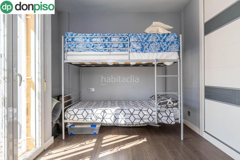 Foto d2342707-8206-4dac-a730-22781b8105e9. Casa pareada  en esquina en la zubia en Zubia (La)