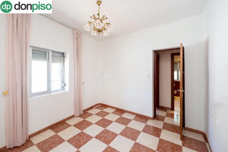 Foto 4ecf442f-cb58-4213-9698-1458b86b3d84. Casa adosada casa en la chana en Rosaleda - Juventud Granada
