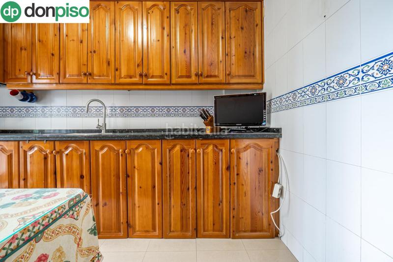Foto 3a1bf6f0-b3f7-4b6a-94d1-01972d95dad6. Piso aqui esta la vivienda que esperabas, vergeles piso reformado con plaza de aparcamiento y trastero en Granada