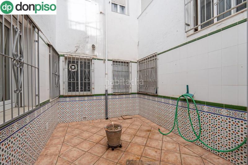 Foto 5ffdfa9f-38ba-4612-b6a4-80ed105839b5. Piso aqui esta la vivienda que esperabas, vergeles piso reformado con plaza de aparcamiento y trastero en Granada