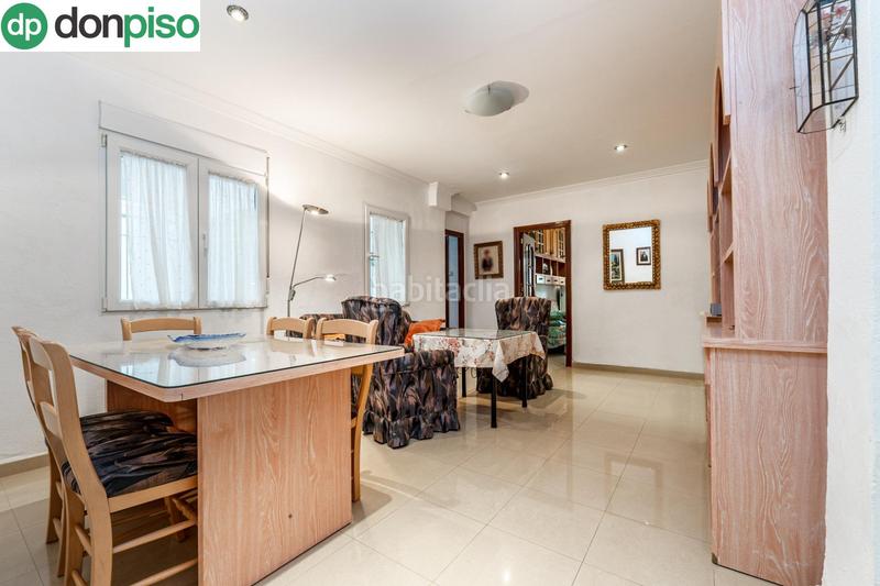 Foto 805cfdfd-2f48-4a7a-ba89-814276a10c95. Piso aqui esta la vivienda que esperabas, vergeles piso reformado con plaza de aparcamiento y trastero en Granada