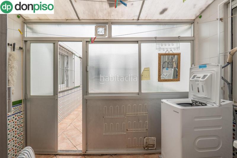 Foto 8c8ce626-7edb-4acb-a744-10b70bcdccc2. Piso aqui esta la vivienda que esperabas, vergeles piso reformado con plaza de aparcamiento y trastero en Granada