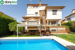 Chalet  Calle residencial el carmelo 54. Magnifico chalet en el carmelo