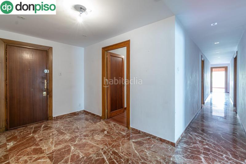 Foto 98e77b00-4551-4126-9114-ca250cbd05e5. Piso en plaza plaza del campillo 5 espectacular piso centro. en Granada