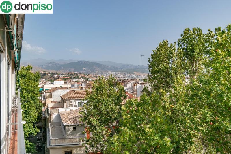 Foto ad2b75d1-c5f3-49f0-90d3-b97eb78e2cc2. Piso en plaza plaza del campillo 5 espectacular piso centro. en Granada