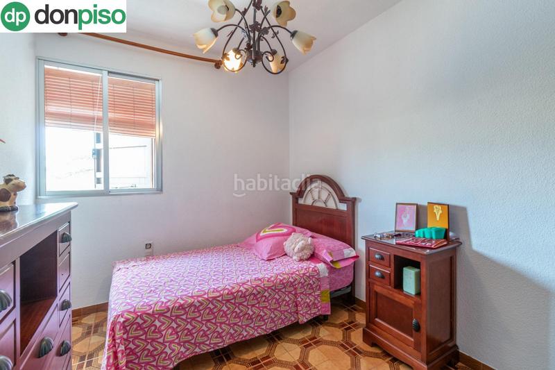 Foto 107a541c-141b-4db8-9dbc-8079463e4969. Chalet preciosa casa con piscina privada en urbanización molino alto en Huétor de Santillán