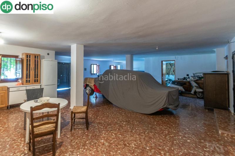 Foto 203fc3e2-342e-4d62-bf04-809323edfeb9. Chalet preciosa casa con piscina privada en urbanización molino alto en Huétor de Santillán