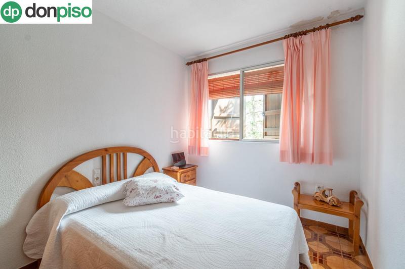 Foto 2da13d3a-be09-43bd-b1bb-8853e4874cc2. Chalet preciosa casa con piscina privada en urbanización molino alto en Huétor de Santillán