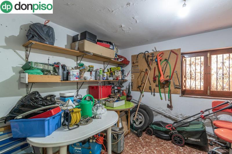 Foto 6c5f8f6f-d490-4870-91bd-160276db3a77. Chalet preciosa casa con piscina privada en urbanización molino alto en Huétor de Santillán