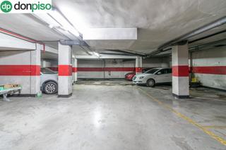 Aparcament cotxe  Calle arandas. Se vende plaza de garaje en pleno centro.