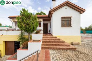 Xalet  Avenida montevive. !!fantástica vivienda en gabias junto el campo de golf!!