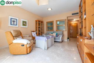 Appartement à Calle obispo hurtado 5. Piso en edificio emblemático de calle obispo hurtado