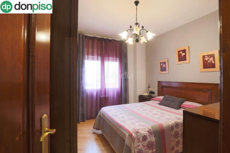 Foto 8f3395cd-42d5-447d-8d52-6bc874db6b46. Etagenwohnung in Camino de Ronda Granada