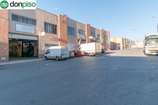Nau industrial a Calle bubion 58. Nave en venta en el polígono juncaril