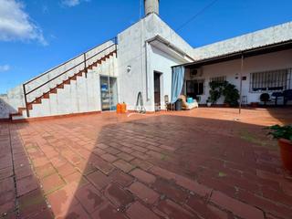Casa a Rinconada (La). Casa de dos plantas en la rinconada