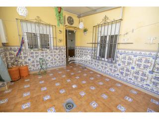 Maison  Bética. Casa en venta en polígono industrial majaravique