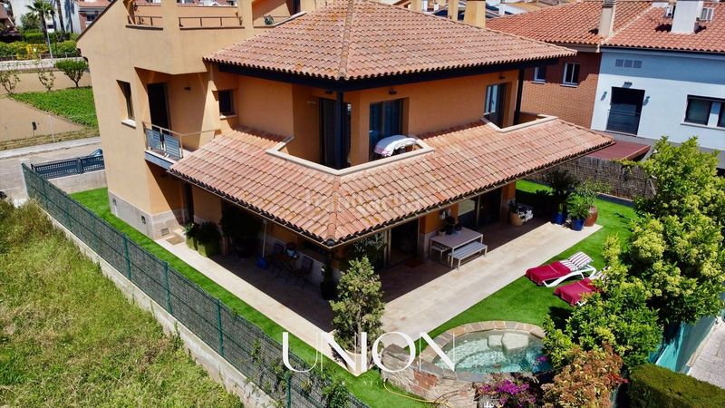 Foto 7b7e2e63-a697-4f60-949d-55a4847e0c5f. Casa amb calefacció piscina a Santa Susanna