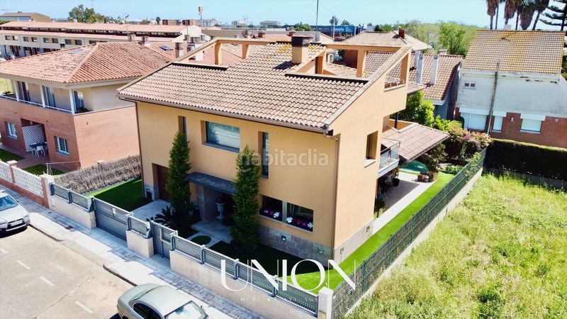 Foto b4d15005-fd31-4777-be82-b7503a4bfce9. Casa amb calefacció piscina a Santa Susanna