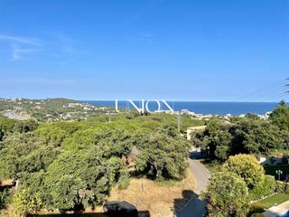 Maison à Urbanitzacions. Espectacular casa con vistas al mar