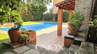 Casa a Mont-ras. Precioso chalet en montras