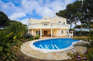 Chalet à Torre Valentina-Mas Vilar de La Mutxada-Treumal. Espectacular villa con vistas al mar