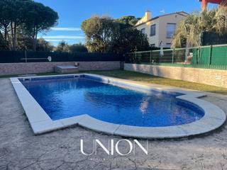 Casa a Sant Joan - Vilarromà. Preciosa casa muy centrica con piscina y garaje