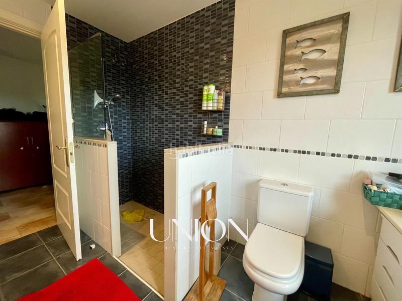 Foto 3608706c-4dfb-4058-bd37-cf38b3408431. Casa amb calefacció aparcament a Vall-llobrega