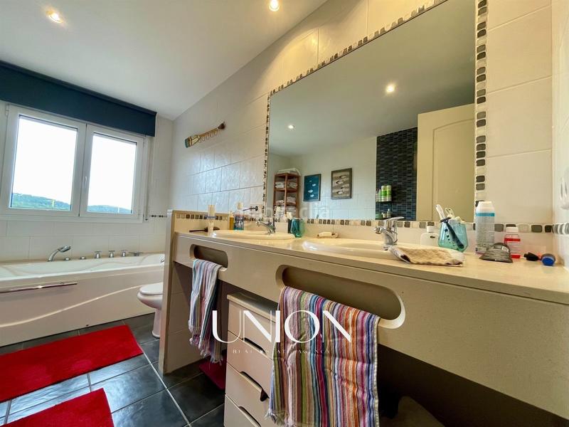 Foto 56006d93-a8ea-46fd-a1e6-4a3a3693cc6e. Casa amb calefacció aparcament a Vall-llobrega