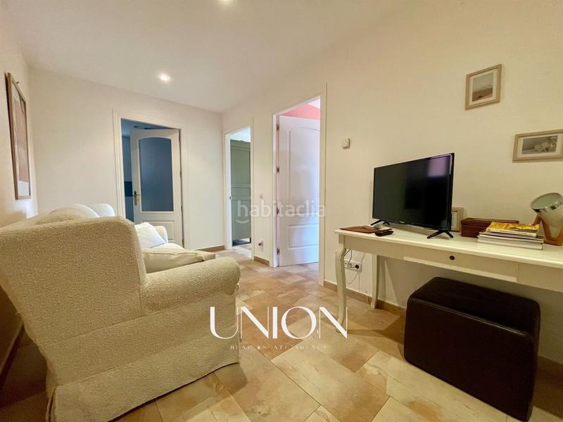 Foto 72142b47-9911-4242-ace6-d88b190f5b66. Casa amb calefacció aparcament a Vall-llobrega