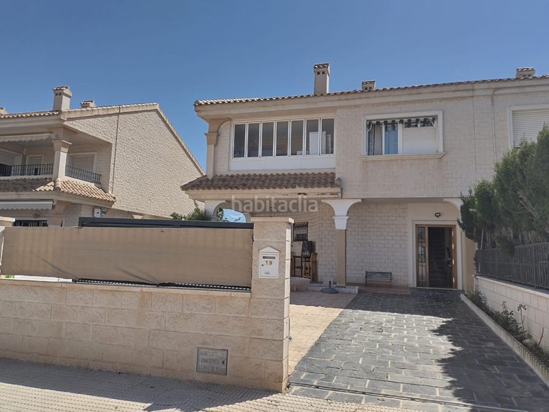 Foto f55cf31c-4c39-417e-92e7-ef3de4b69566. Casa aparellada amb calefacció aparcament a San Javier San Javier