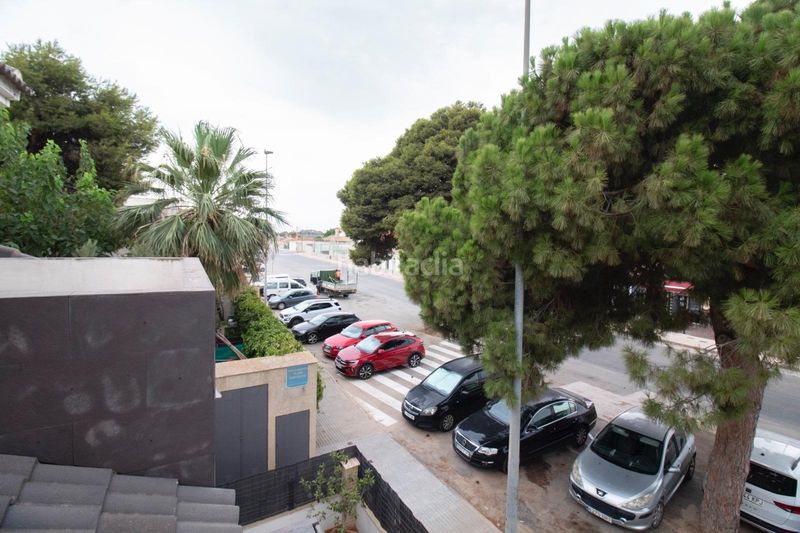 Foto ebfdb5ad-84bb-4721-964d-5f48f54bb75c. Casa adossada amb aparcament piscina a San Javier San Javier