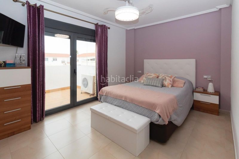 Foto f696f291-f356-4df7-be6c-55a8f54b3f4a. Casa adossada amb aparcament piscina a San Javier San Javier