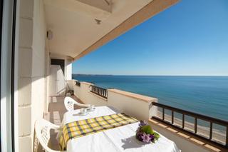 Apartament  Urbanizacion mil p ed playa. Exclusivo apartamento primera linea mil palmeras