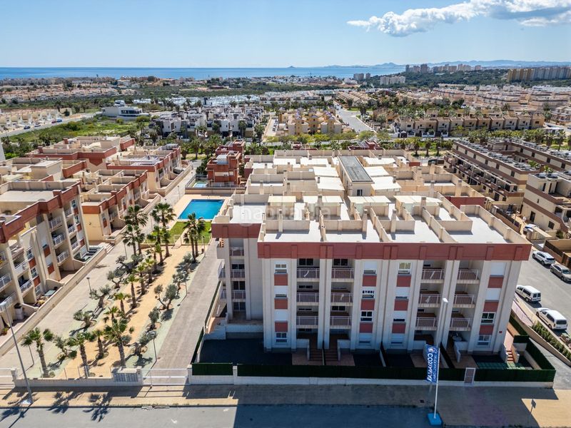 Foto 7828d3ff-bdca-48e5-8f3c-ad93e100caee. Apartament amb piscina a Lomas de Cabo Roig - Los Dolses Orihuela