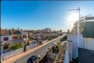 Doppelhaus in Aguas Nuevas. Chalet pareado en aguas nuevas torrevieja  3 habitaciones