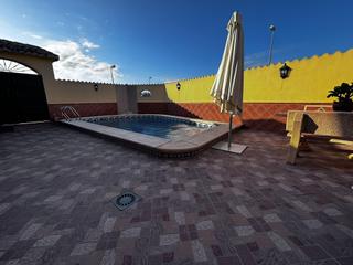 Xalet  Calle del algarrobo. Espectacular chalet completamente reformado