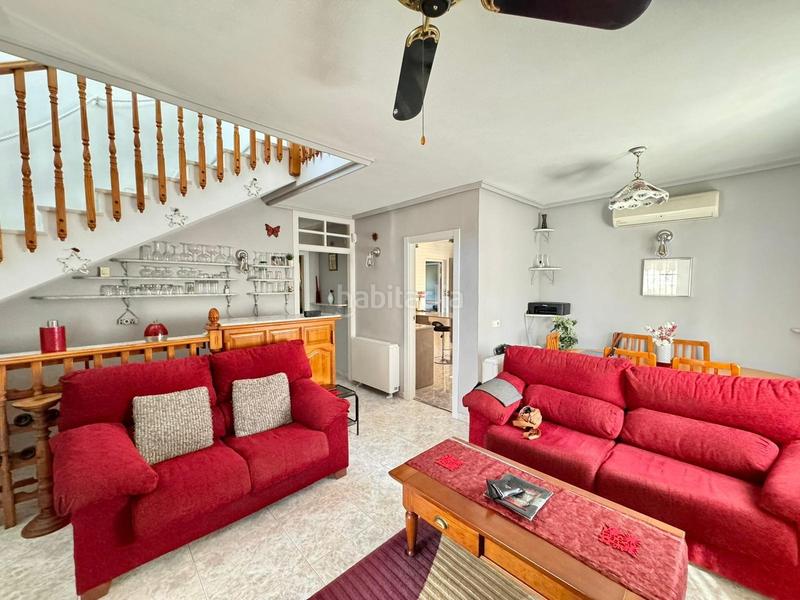 Foto 08434c5e-f780-40ac-afe5-3dbb771c00a8. Chalet mit heizung parking pool in Punta Prima Orihuela